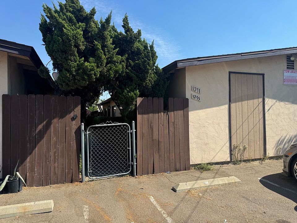 2nd image of 1271-1279 Lyons Ln #1275