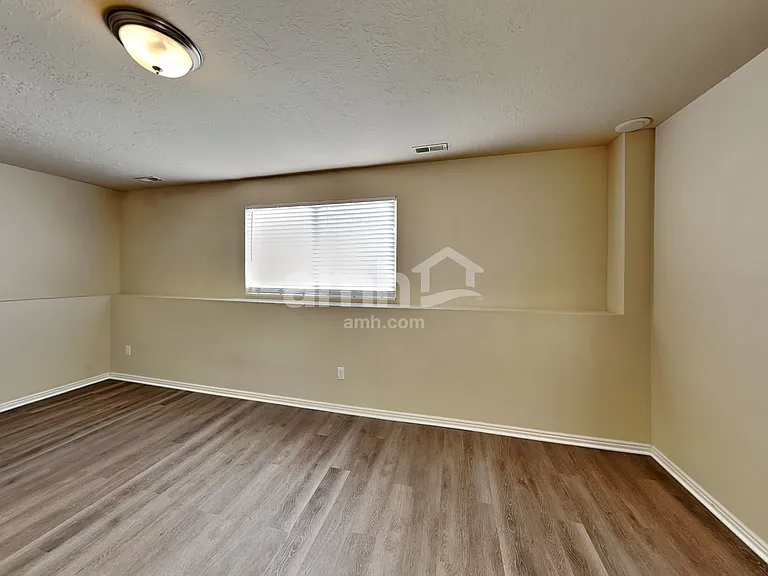 2964 S Fetzer Dr — Photo 21