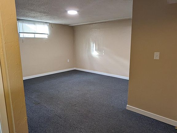 3rd image of 400 Alpert Ave #402-1/2