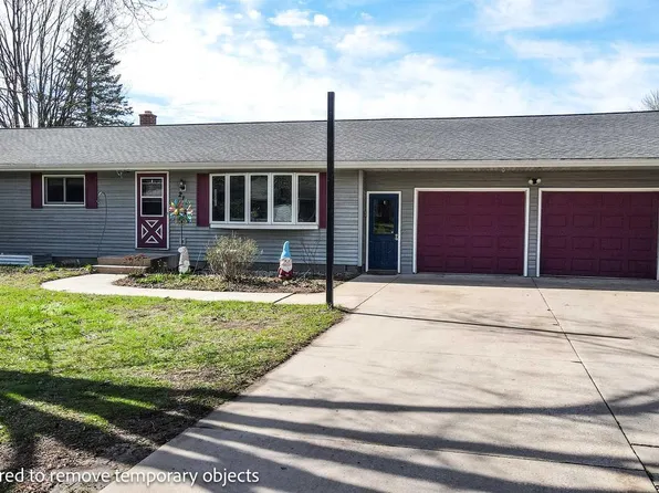 215 WAKE ISLAND DRIVE, Amherst, WI 54406