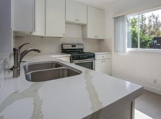 11621 Chenault St APT 4, Los Angeles, CA 90049