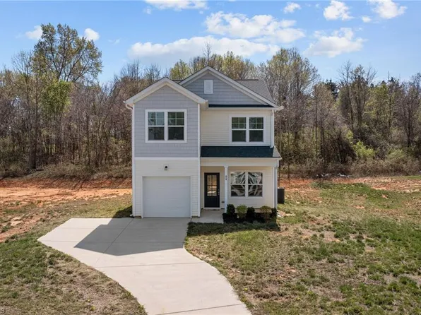 619 East St, Reidsville, NC 27320