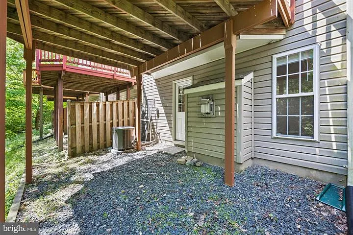 8880 Papillon Dr — Photo 42