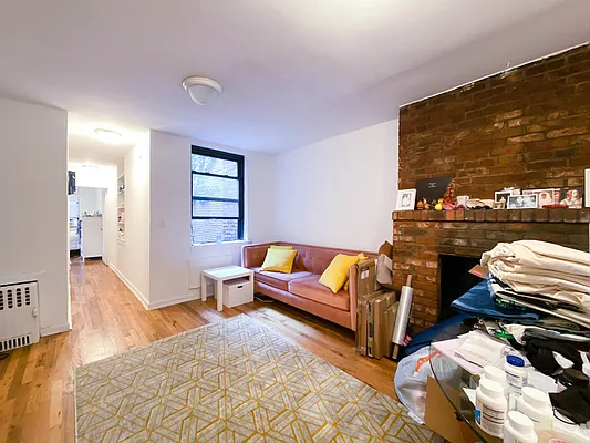 Rented by Compass | media 9