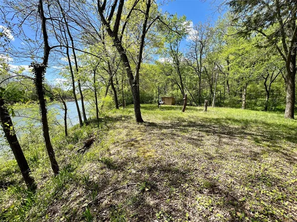 1007 County Road 822, Linn, MO 65051