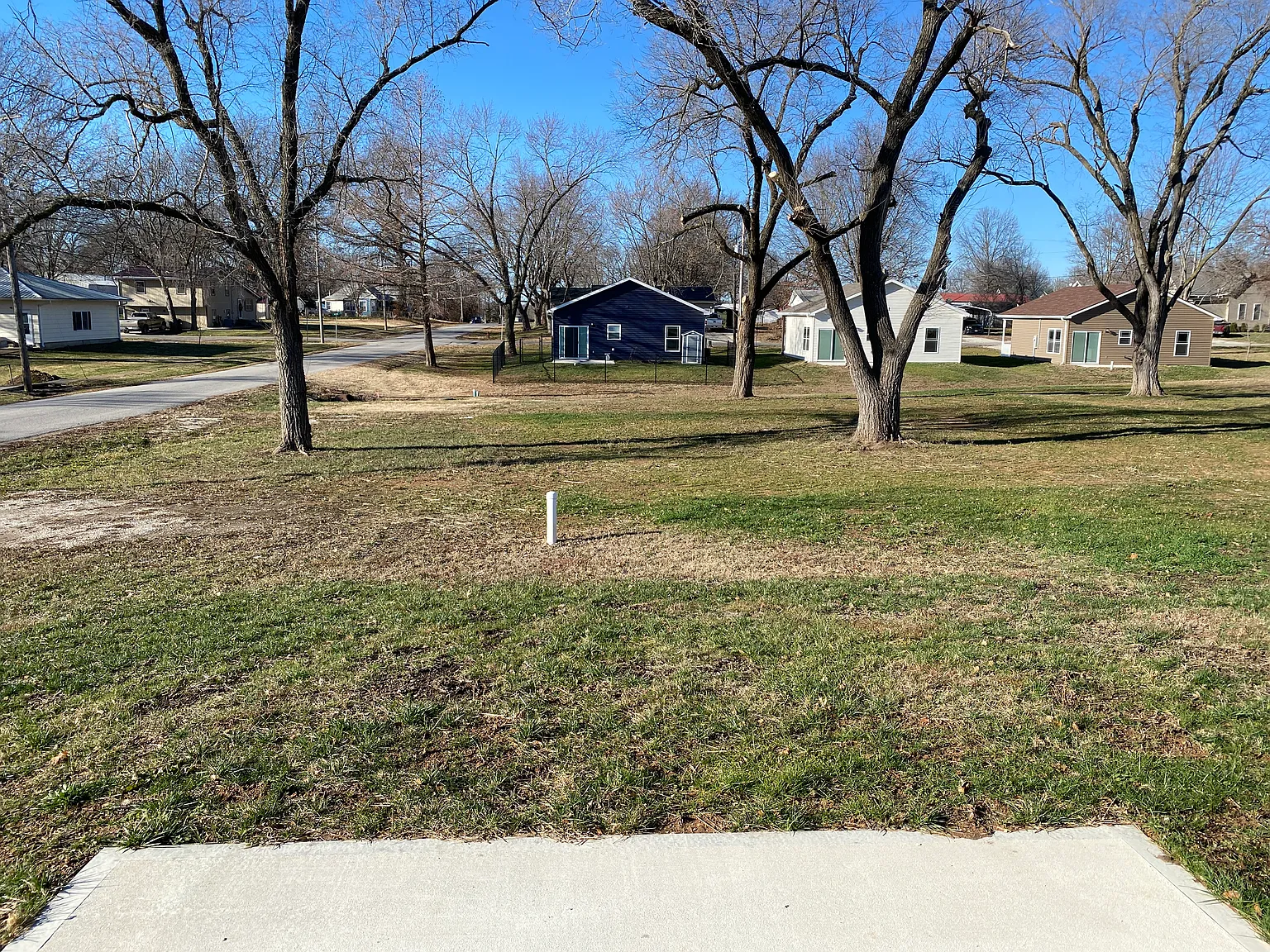 2 bed, 900 sqft, $1,000 — Photo 4
