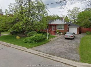 9 Kingsmere Cres, Toronto, ON M1M 3B2