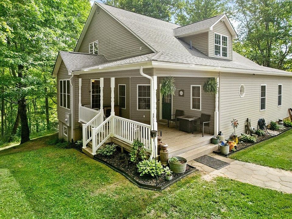 1st image of 674 Wild Cherry Rd NE
