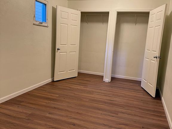 3rd image of 305 Marguerite Ave #C