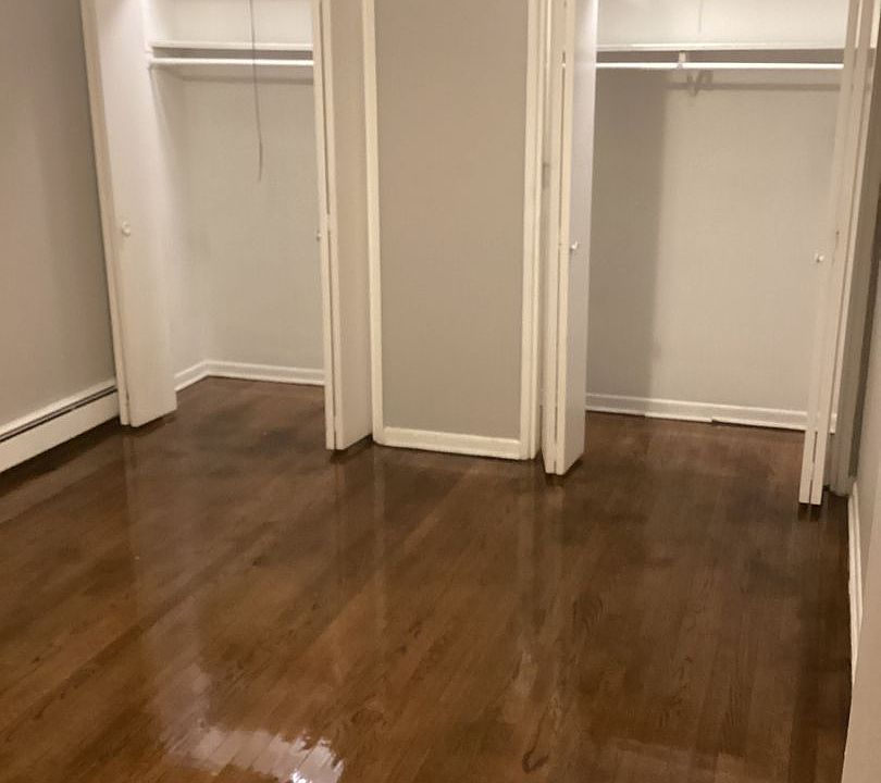 1st image of 7427 S Yates Blvd