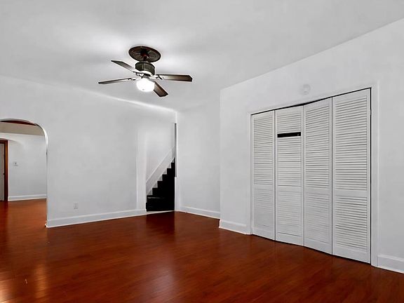 4th image of 232 Cleveland Ave