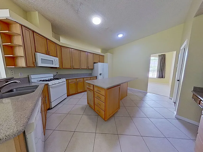 12404 Hatton Chase Ln W — Photo 12