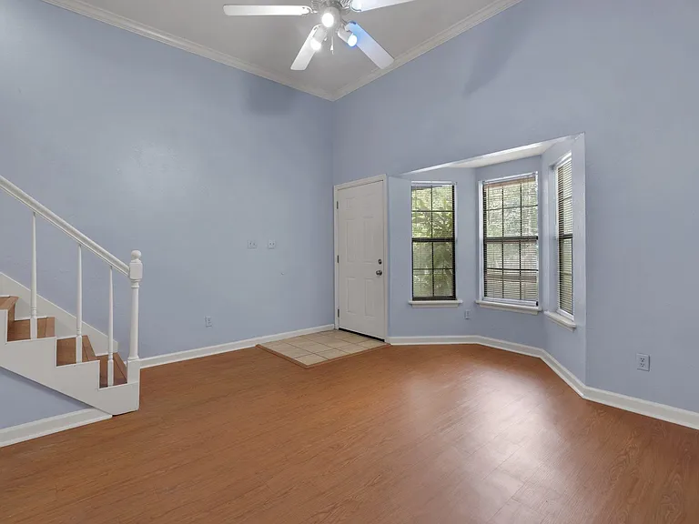 1609 S Gadsden St — Photo 2