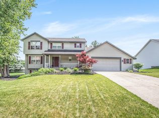 1652 Pinecroft Ct SW, Wyoming, MI 49519