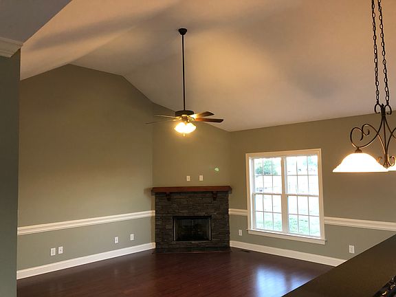 2nd image of 105 Golden Willow Dr