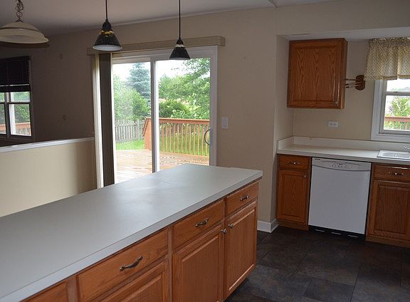 5th image of 787 English Oaks Dr