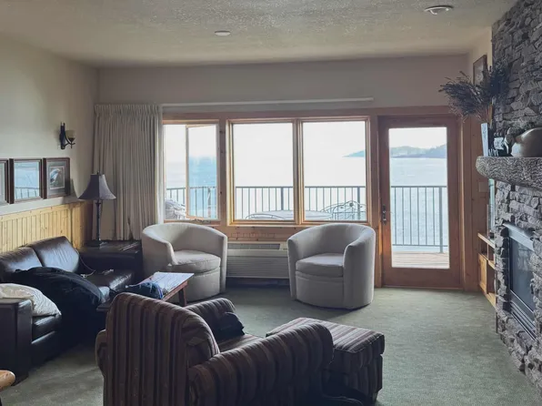 1412 Burlington Rd #3-203A, Two Harbors, MN 55616