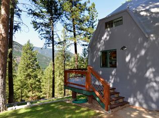 25 Cassal Rd, Winthrop, WA 98862