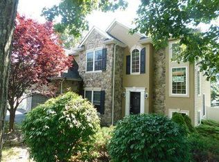 343 O'Donovan Dr, East Stroudsburg, PA