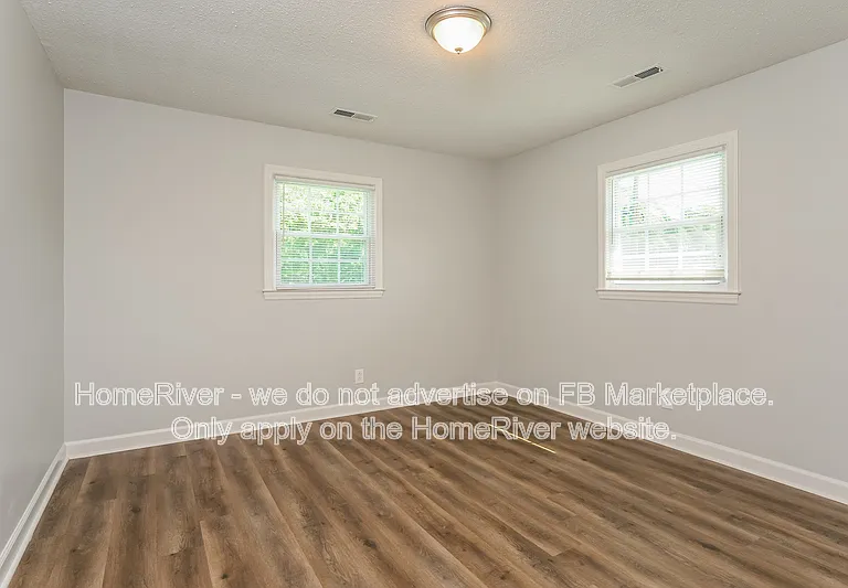 1603 W Mountain St — Photo 11