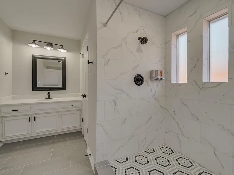 2421 Regal Rd — Photo 18