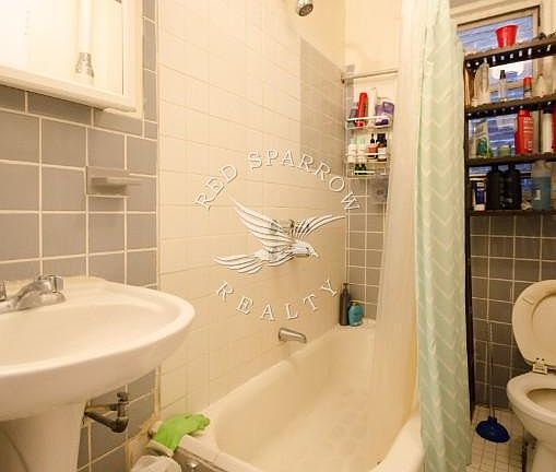 5th image of 1689 1st Ave APT 6