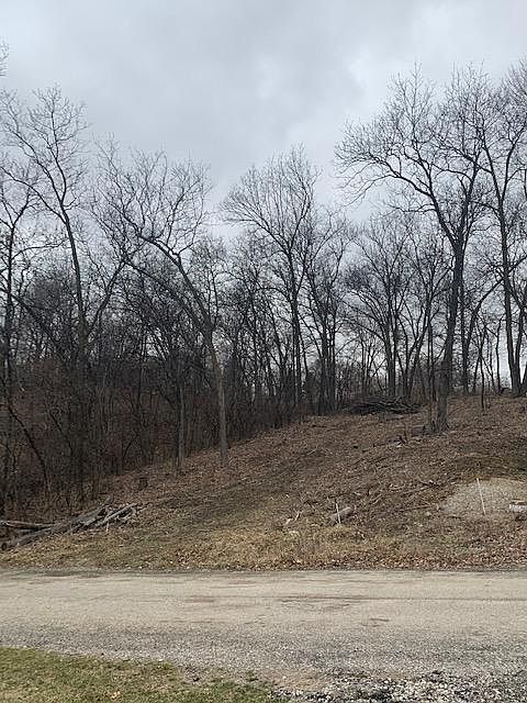 1st image of 4229 W Lakeshore Dr