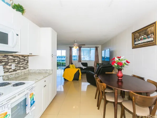 94-010 Leolua St APT A315, Waipahu, HI 96797