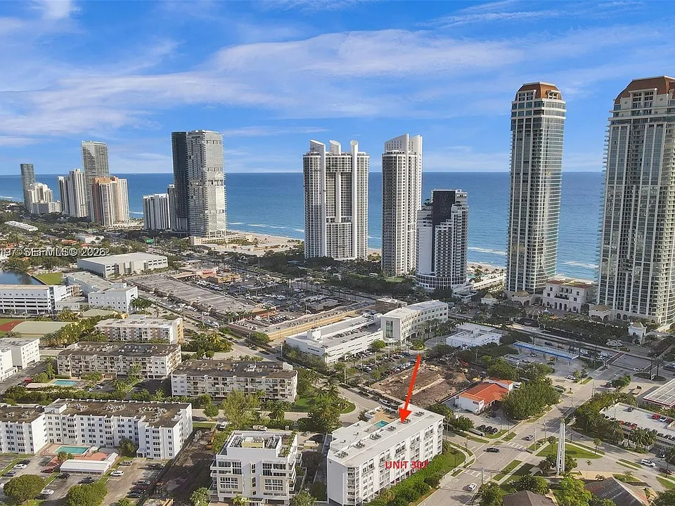 17800 Atlantic Blvd #307