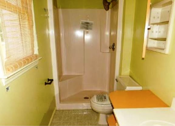 5th image of 603 Springs St