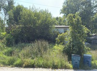 902 S 5th St, Ozark, MO 65721
