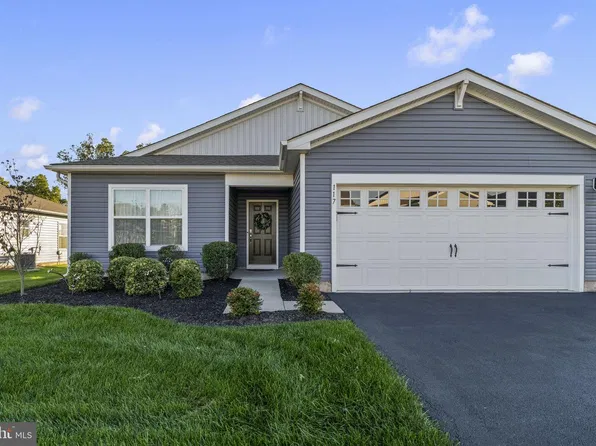 117 Lilly Dr, Pottstown, PA 19464