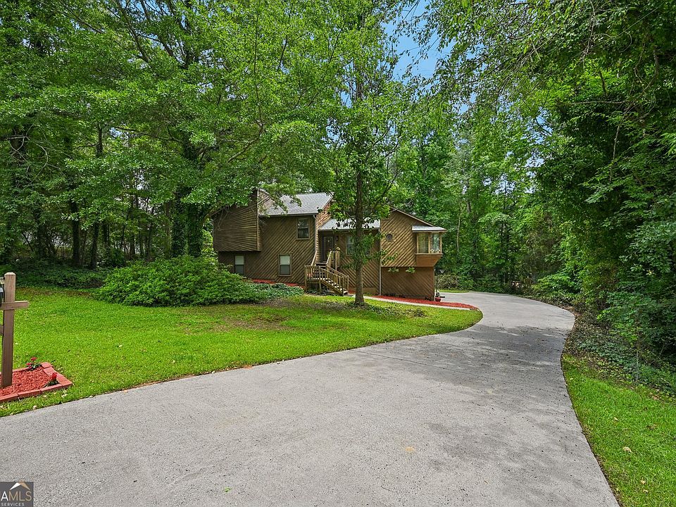 1st image of 14 Bramblewood Way