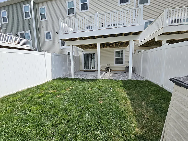 625 Heathland Trl — Photo 30