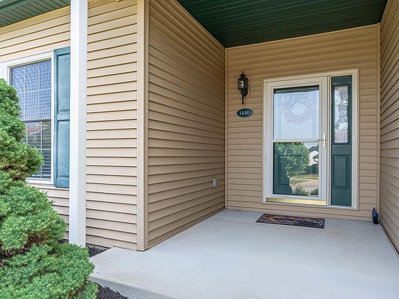 3rd image of 1440 W Petal Ct