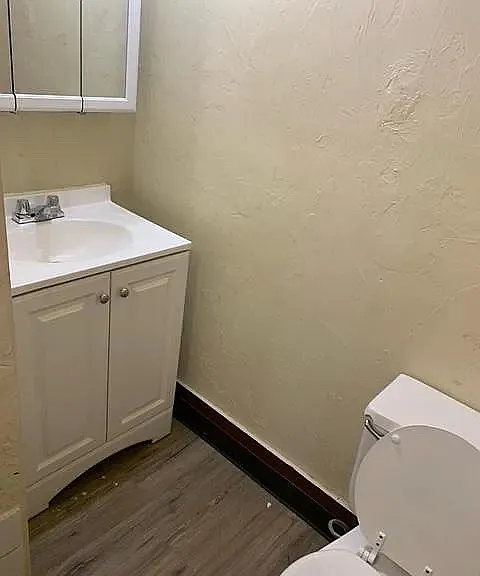 23 Singer Ave #3L — Photo 1