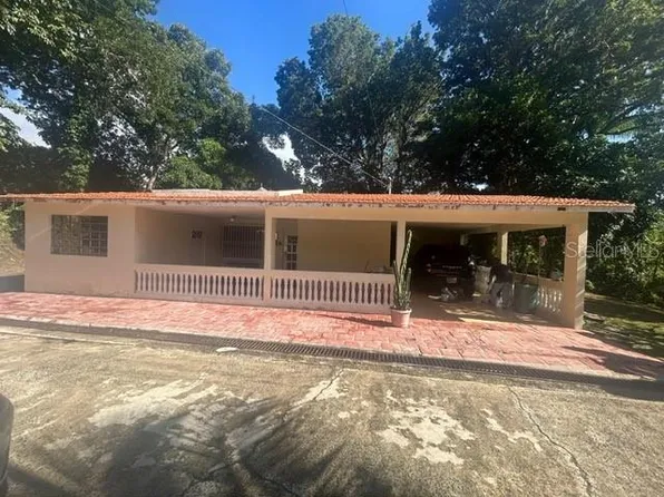 A Urb La Esmeralda, Caguas, PR 00727