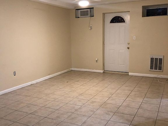 5th image of 433 Turneur Ave #1