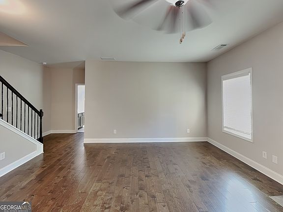 3rd image of 1711 Cobblefield Cir