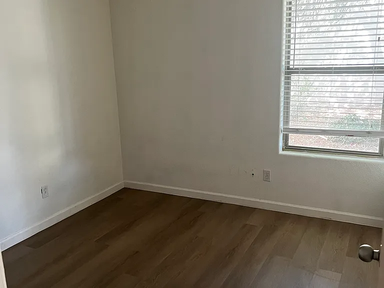 28651 N Dolomite Ln — Photo 9