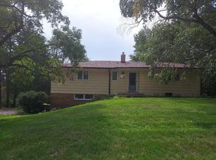 101 Crystal View Cir, Burnsville, MN 55306