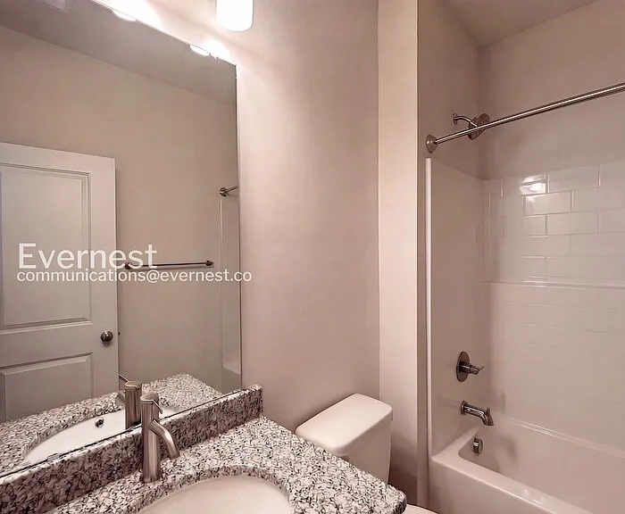 1808 Hemlock Ave — Photo 10