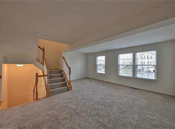 2nd floor Family room