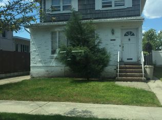 14516 Newport Ave, Far Rockaway, NY 11694