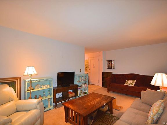 3rd image of 247 Parkview Ave APT 3K