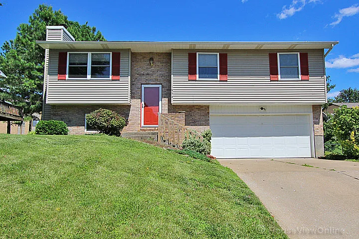 1954 Longview Dr — Photo 1