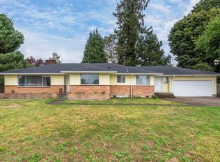 2030 Ocean Beach Pl, Longview, WA 98632
