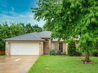4648 Betts Dr, Grand Prairie, TX 75052