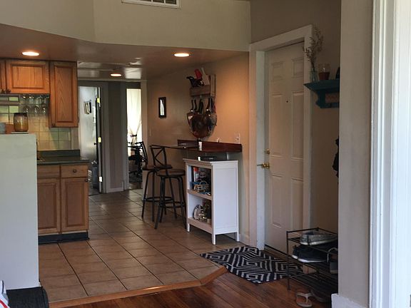 2nd image of 576 Madison Ave APT 2