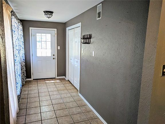 4th image of 4559 Wild Rose Ct